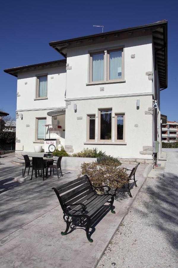 Residence Villa Frio Frio Ronchi Dei Legionari Exteriér fotografie